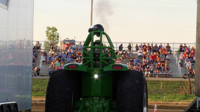 tractor pull 1
